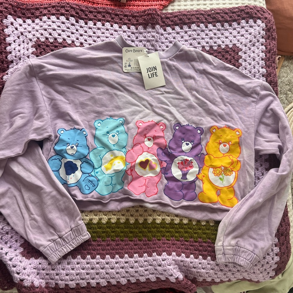 Care bear crop top